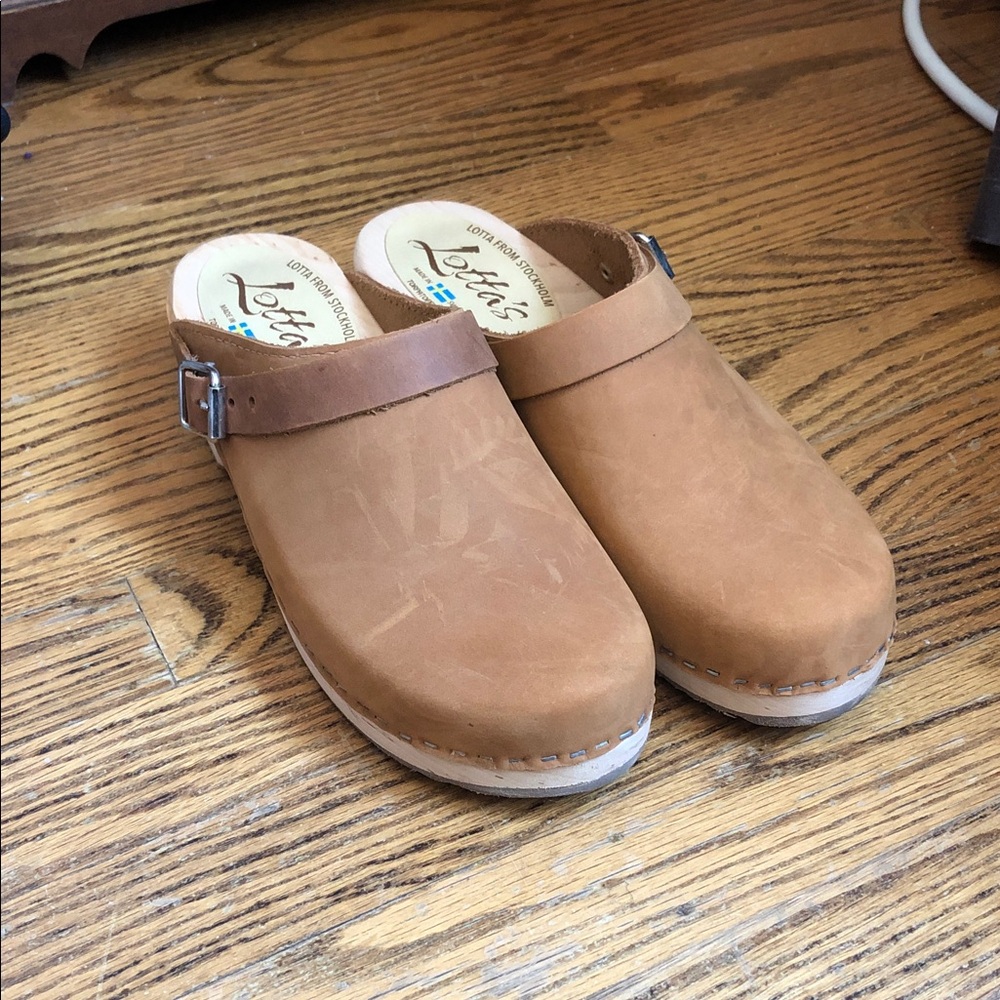 Lotta From Stockholm Tan Leather Clogs